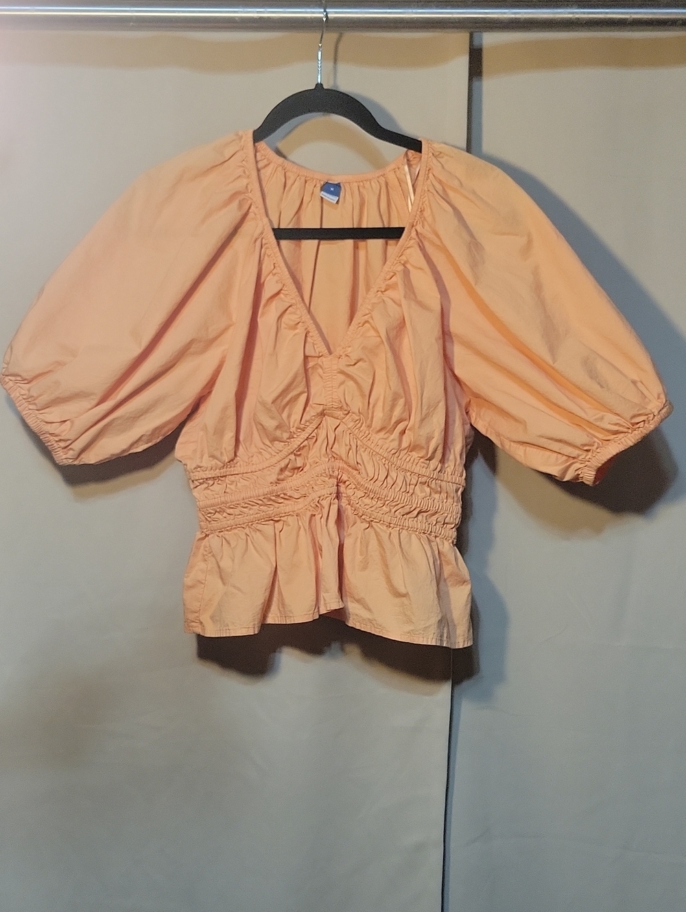 Old Navy Peach Puff Short-Sleeve V-Neck Smocked Peplum Top